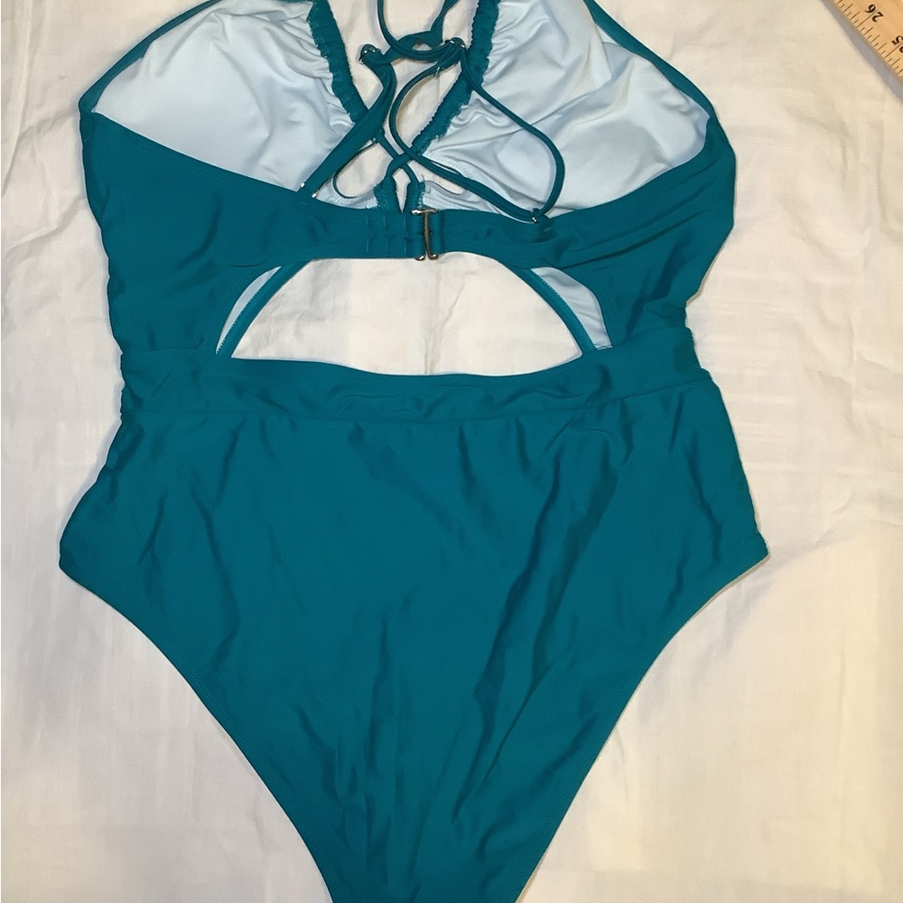 Cupshe Teal One Piece Swimsuit - Picture 5 of 8